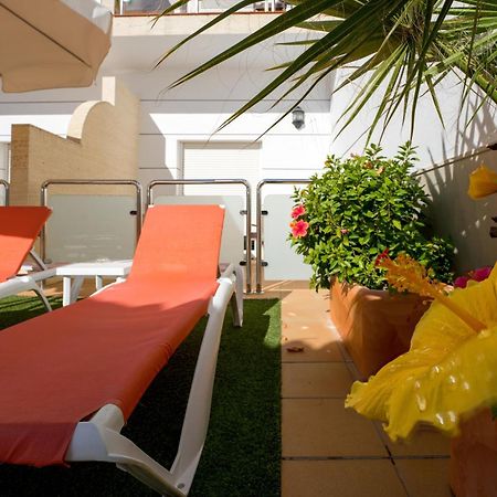 Hotel Apartamentos Loto Conil Conil De La Frontera Eksteriør bilde