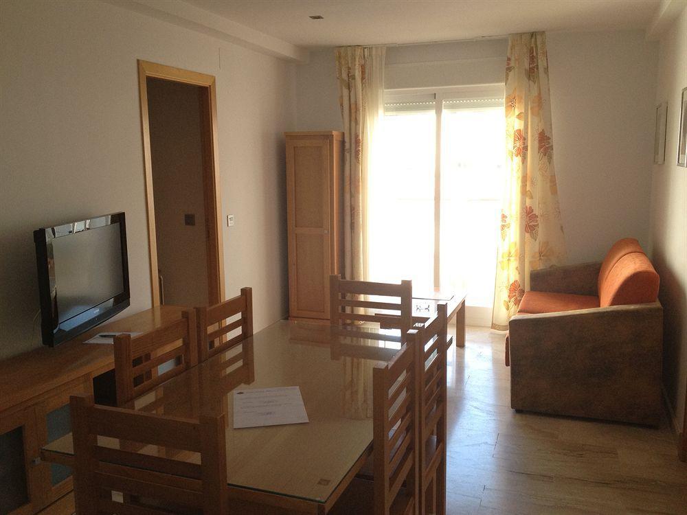 Hotel Apartamentos Loto Conil Conil De La Frontera Eksteriør bilde