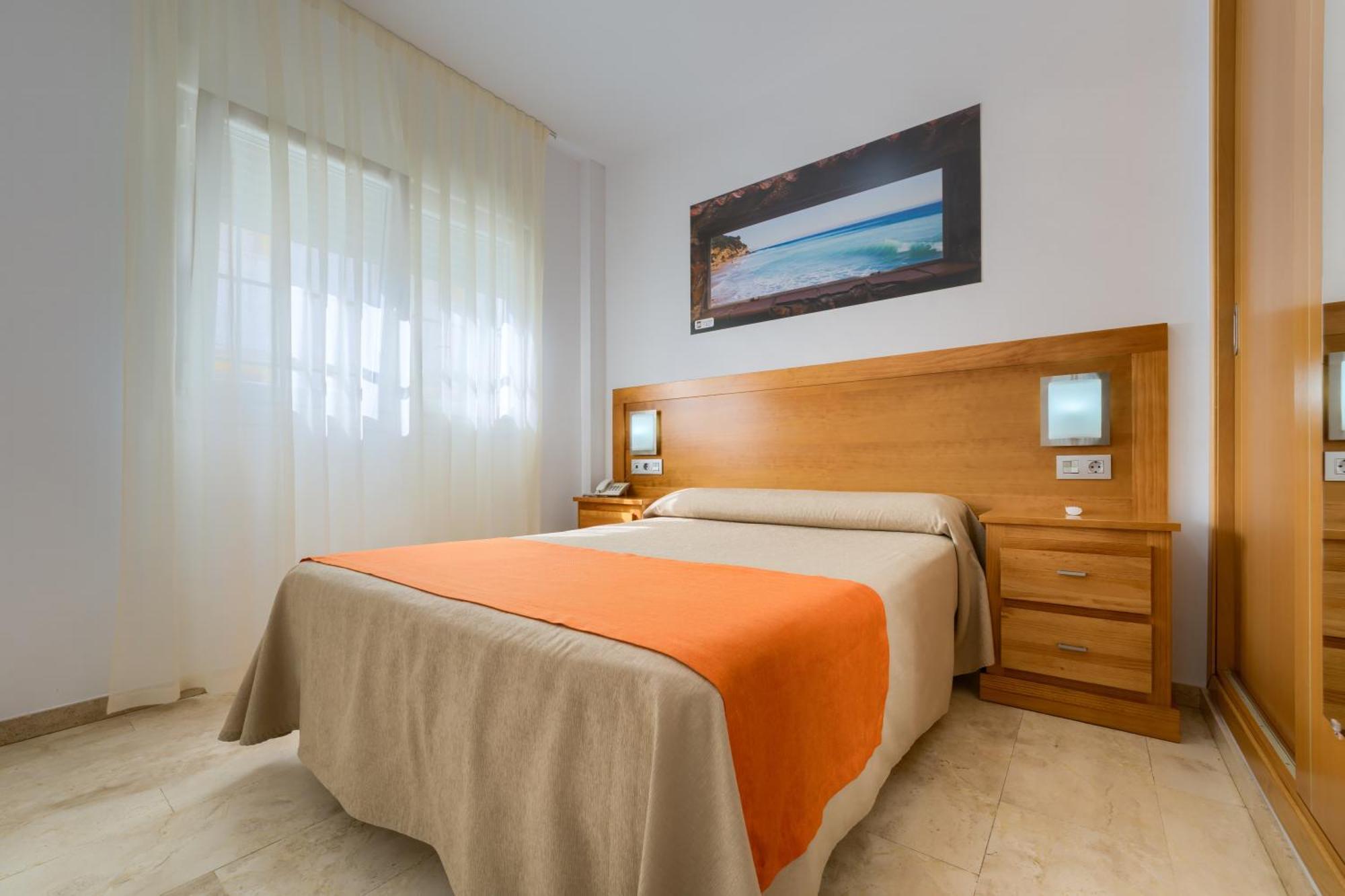 Hotel Apartamentos Loto Conil Conil De La Frontera Eksteriør bilde