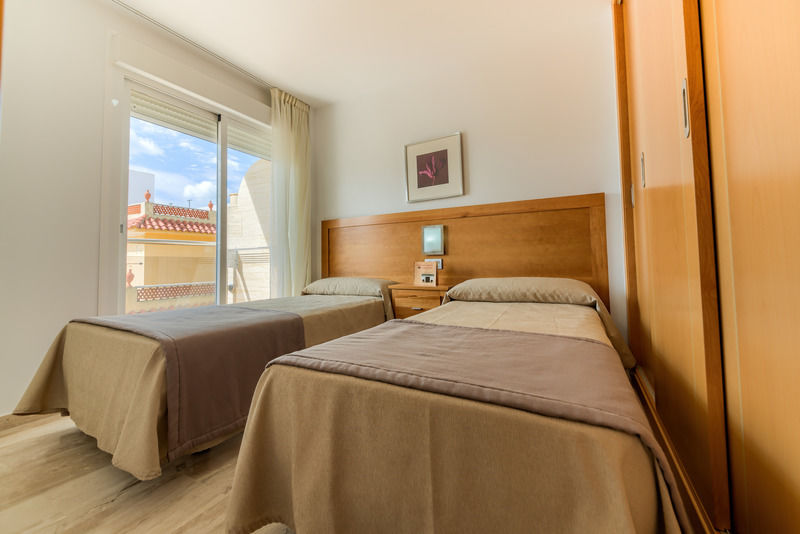 Hotel Apartamentos Loto Conil Conil De La Frontera Eksteriør bilde