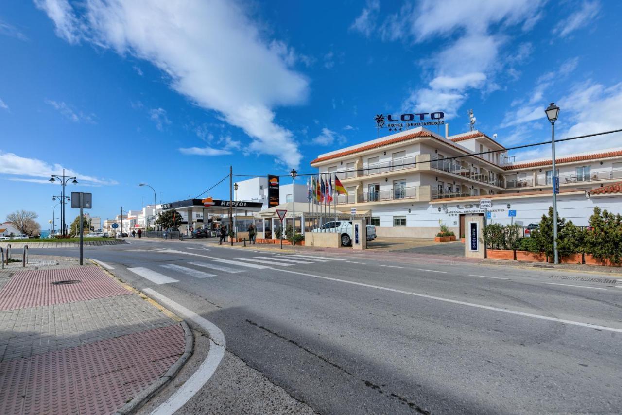 Hotel Apartamentos Loto Conil Conil De La Frontera Eksteriør bilde