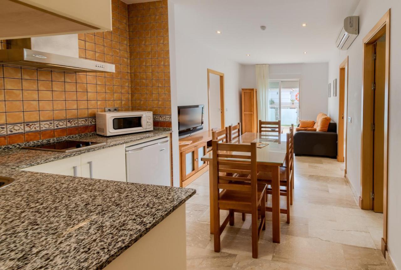Hotel Apartamentos Loto Conil Conil De La Frontera Eksteriør bilde